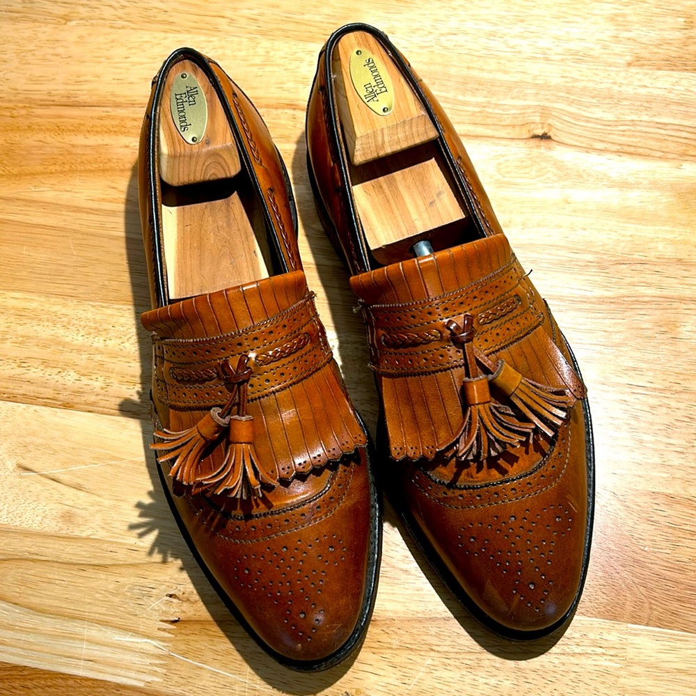 Allen Edmonds slip on tasseled men’s dress shoes.  Size 10.5.